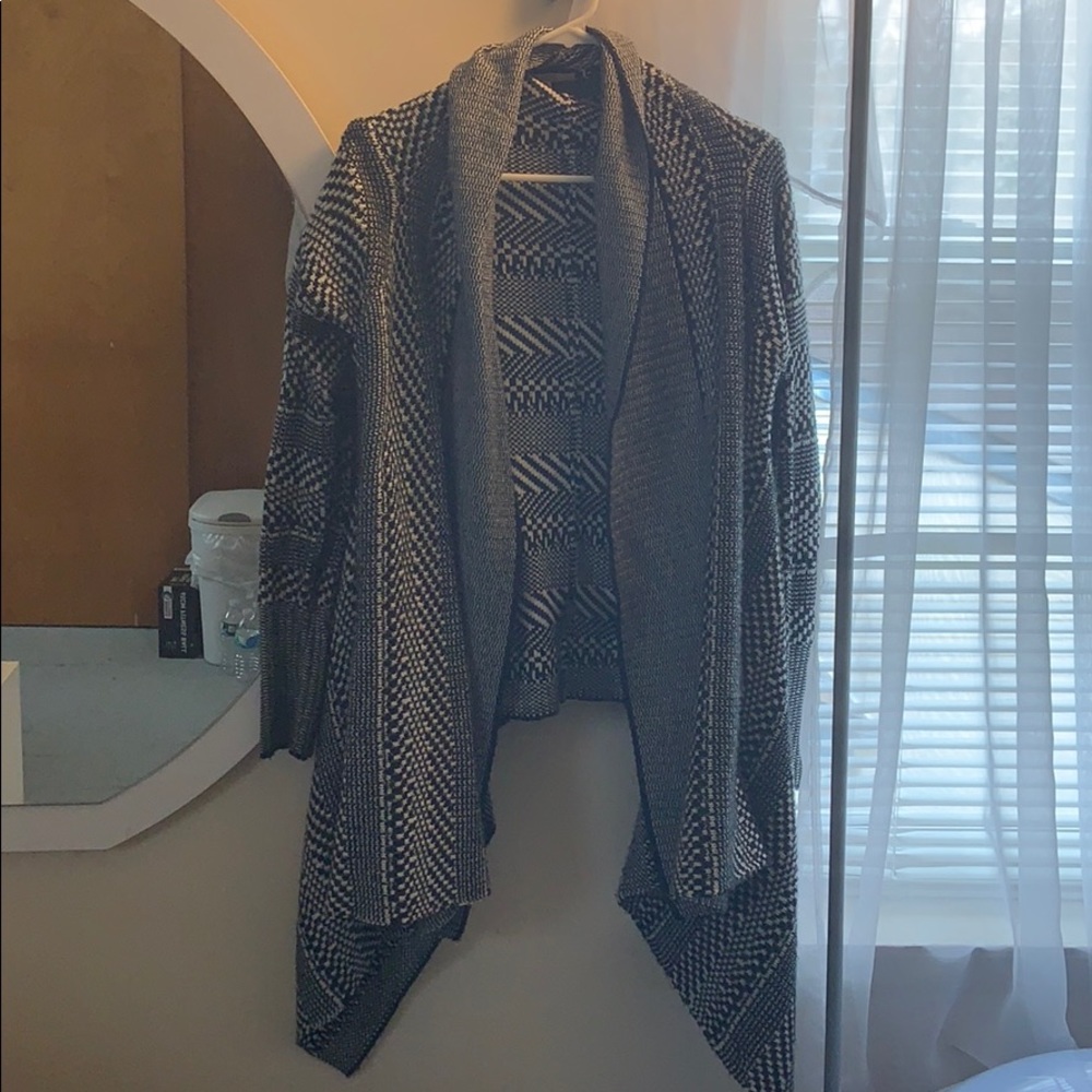 BB DAKOTA OPEN CARDIGAN BLK/WHI